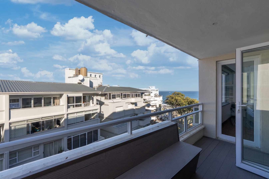 1 Bedroom Property for Sale in Sea Point Western Cape